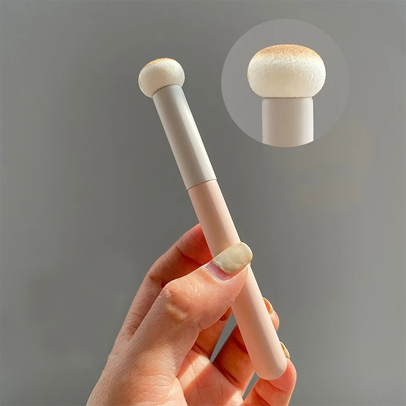 Beauty Makeup Tools Use - Pennello per correttore a fungo piccolo