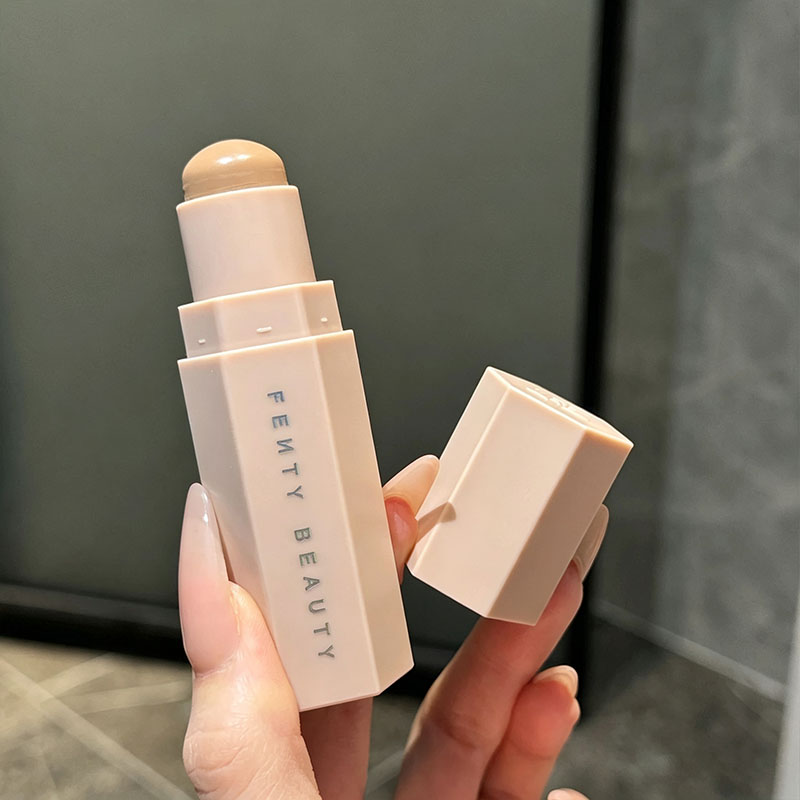 Stick Contouring Fenty Beauty, - Fenty Beauty Makeup Highlighter recensione e prezzo