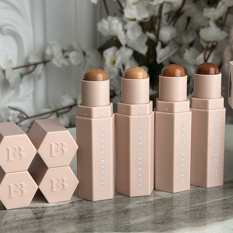 Fenty Beauty Makeup Stick Cont - Fenty Beauty Makeup Highlighter recensione e prezzo