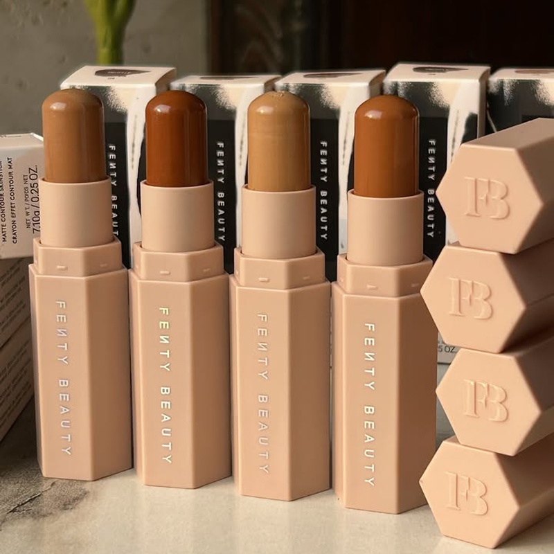 Fenty Beauty Makeup Stick Cont - Fenty Beauty Makeup Highlighter recensione e prezzo